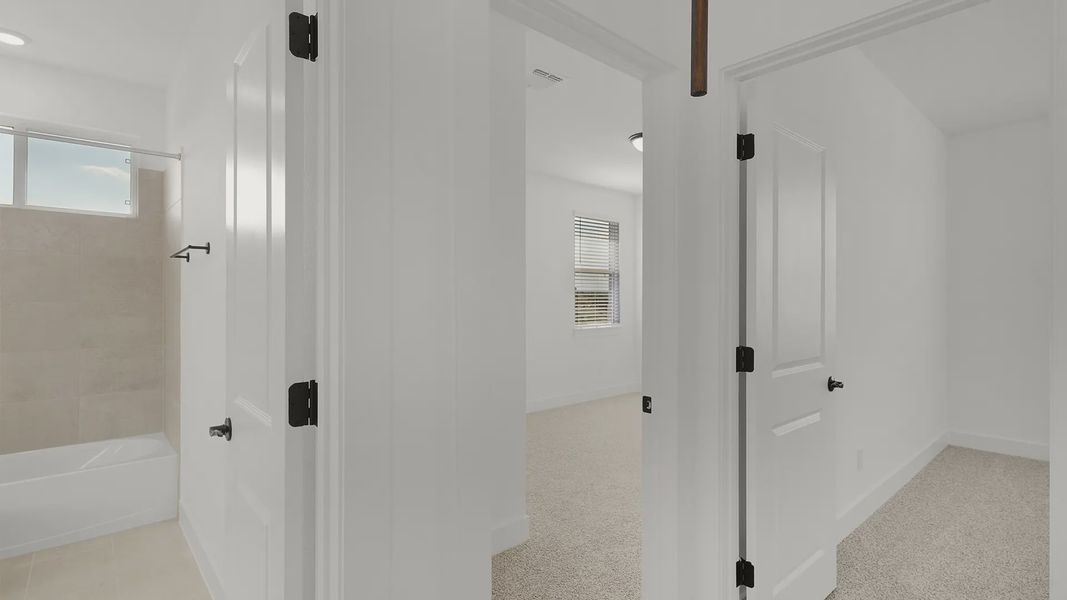 Representative unfurnished interior of a home built from the Cornell by Chesmar Homes in Crescent Bluff, Georgetown (Image 20).