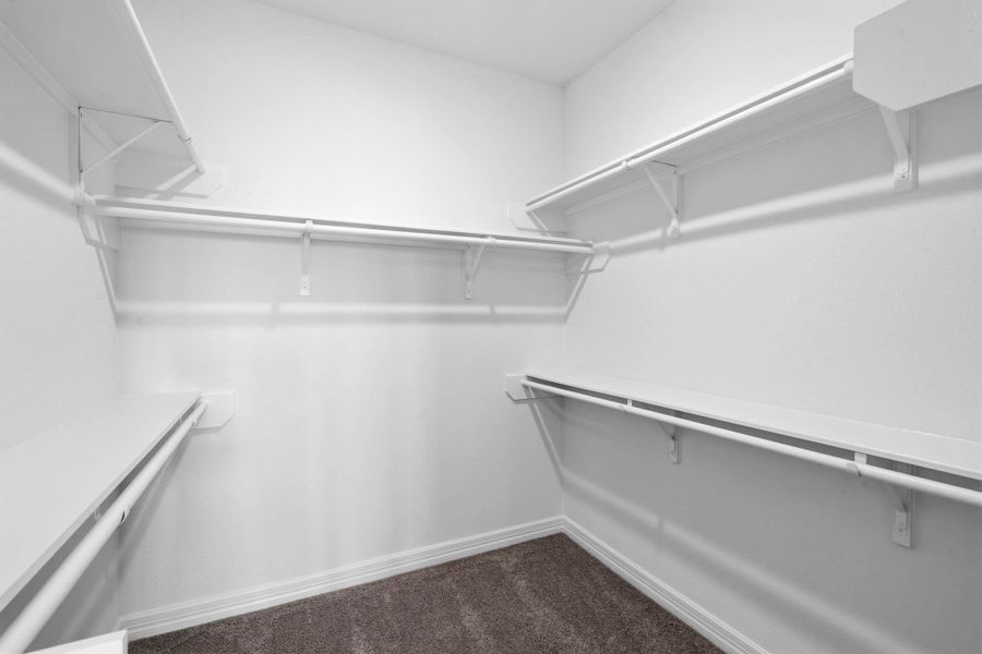 Spacious, unfurnished interior of a new home in Brookewater, Rosenberg (Image 29).