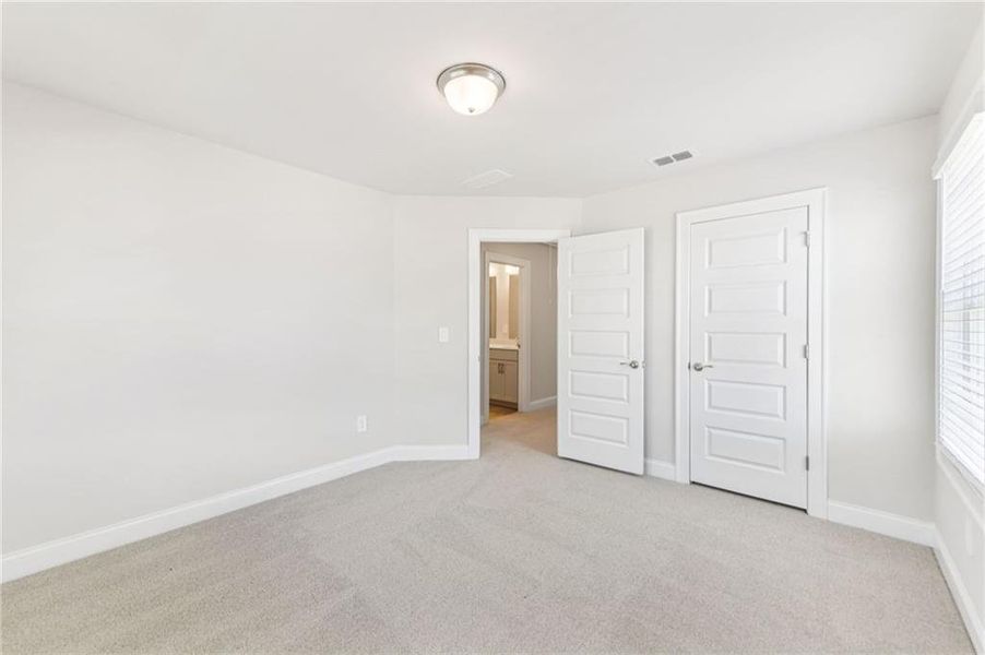 Spacious, unfurnished interior of a new home in Martin Springs - Highland Series, Lawrenceville (Image 21).