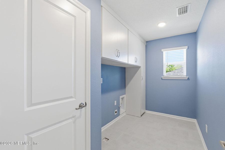 Spacious, unfurnished interior of a new home in RiverTown - Settlement, St. Johns (Image 15). Spacious, unfurnished interior of a new home in RiverTown - Settlement, St. Johns (Image 15).