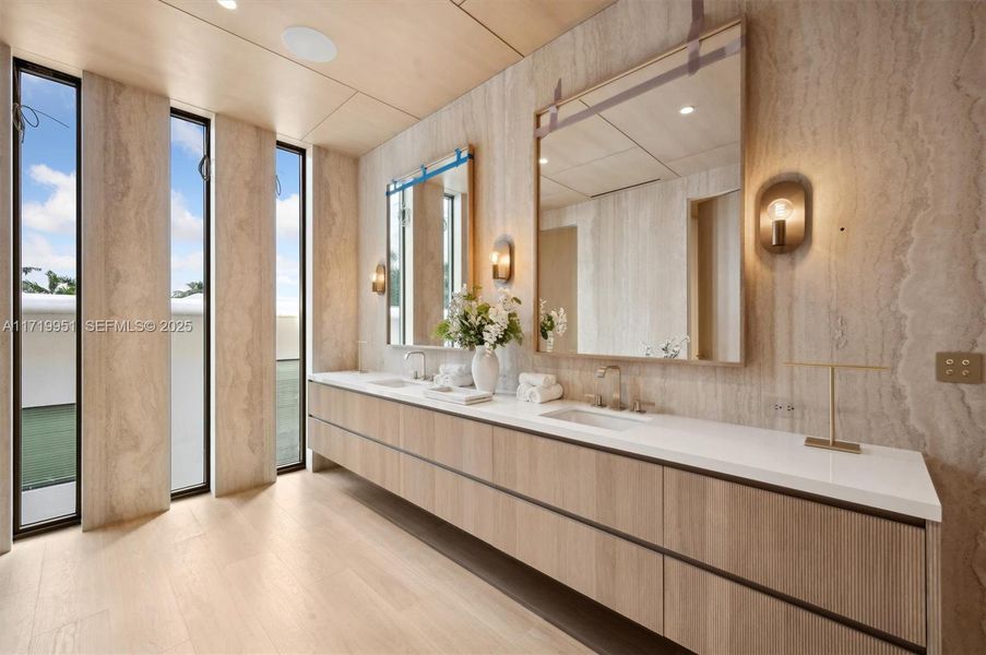 Furnished interior view inside a new home in , Miami Beach (Image 46).