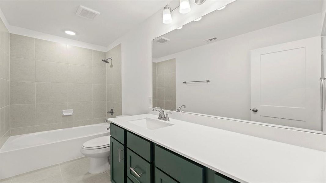 23. 1336 Burgess - 3RD Bath 23. 1336 Burgess - 3RD Bath