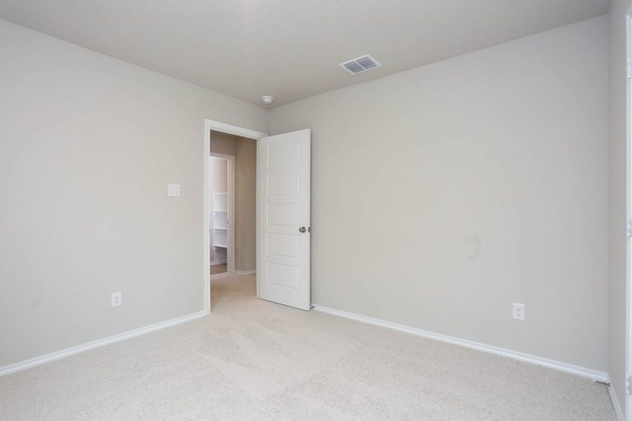 Representative unfurnished interior of a home built from the Parker Colony At Pinehurst by Brohn Homes in Colony at Pinehurst, Pinehurst (Image 24).