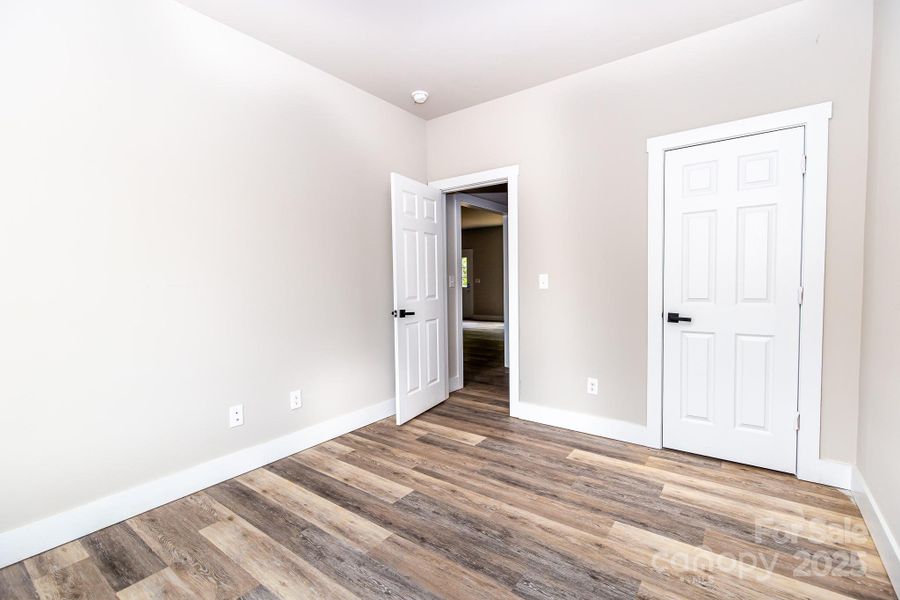 Spacious, unfurnished interior of a new home in , Hickory (Image 14).