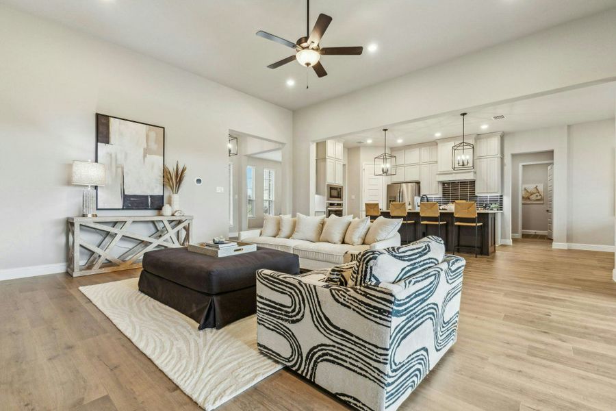 Representative furnished interior of a home built from the Reid by Kindred Homes in Oak Creek Ranch, Waxahachie (Image 11).