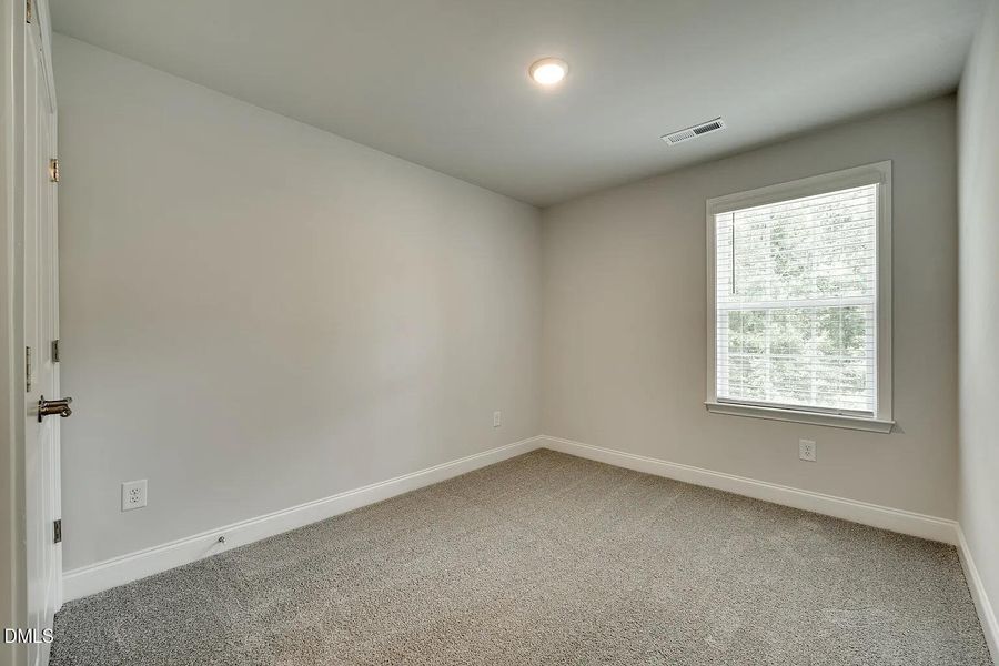 7fe21b69d9396a246a3a1ac5b36e6813-uncropp