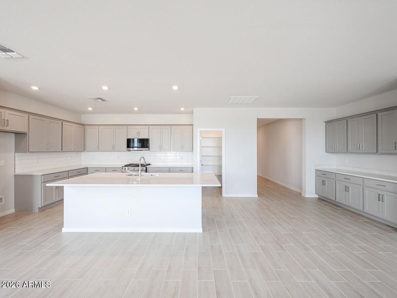 17_Rancho-Vista_by-Century-Communities_A