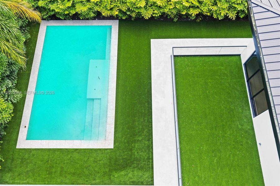 Exterior details and patio area of a home in , Miami (Image 25).