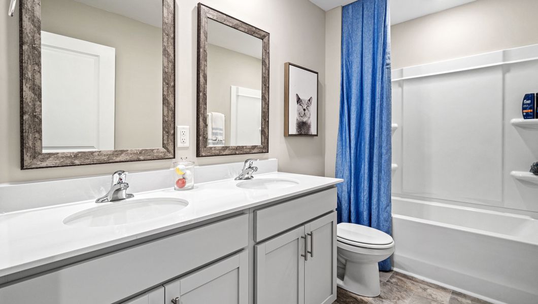 Furnished interior view inside a new home in Hunters Ridge, Woodruff (Image 20).