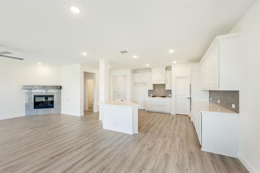 Spacious, unfurnished interior of a new home in Union Park Classic 55, Little Elm (Image 31).