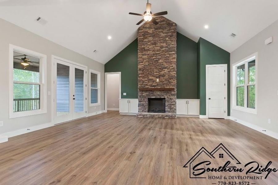 Spacious, unfurnished interior of a new home in , Roopville (Image 15).