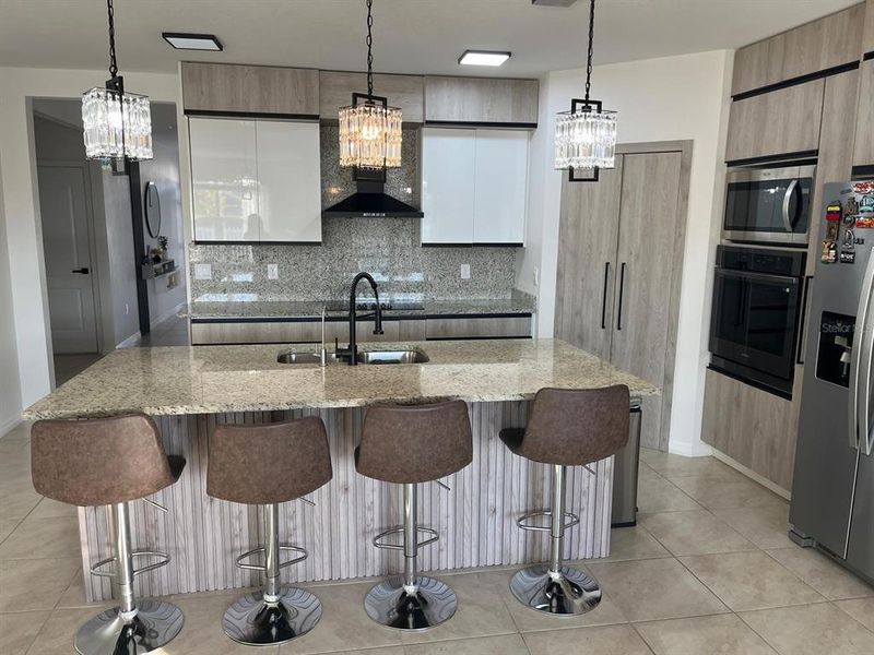Furnished interior view inside a new home in Kindred, Kissimmee (Image 8).