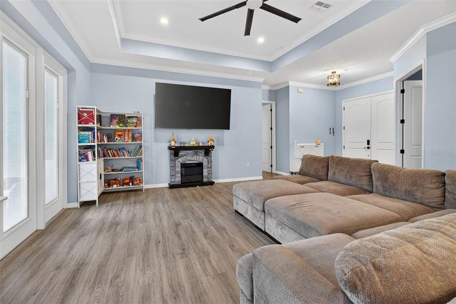Furnished interior view inside a new home in , Largo (Image 16).