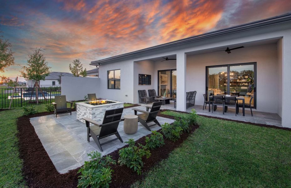 Exterior details and patio area of a home in Greyhawk Landing, Lake Worth (Image 2). Exterior details and patio area of a home in Greyhawk Landing, Lake Worth (Image 2).