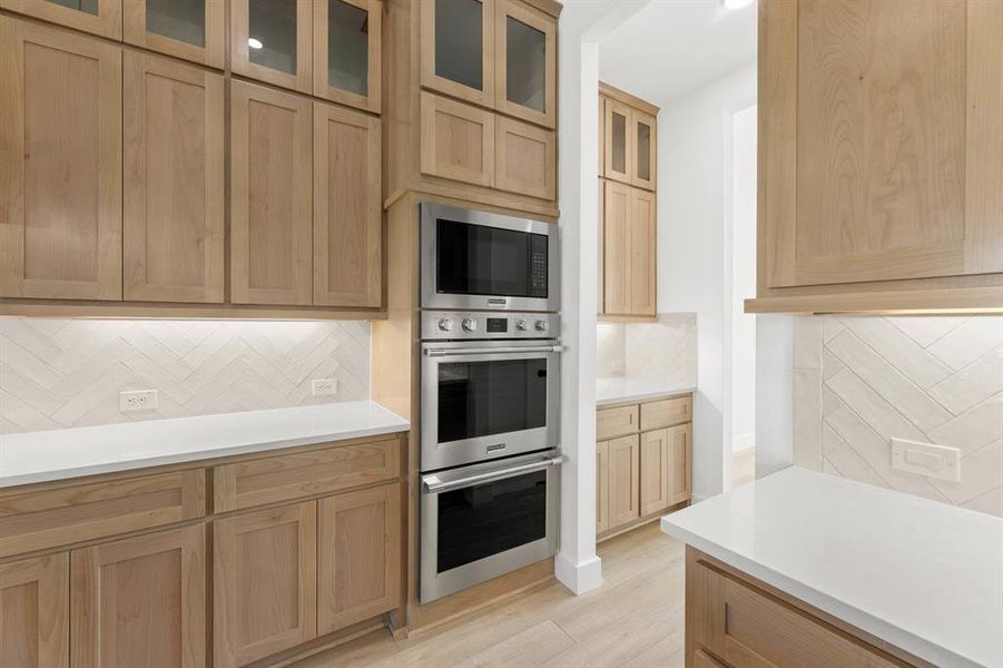 241 Broadmoor-Kitchen-4