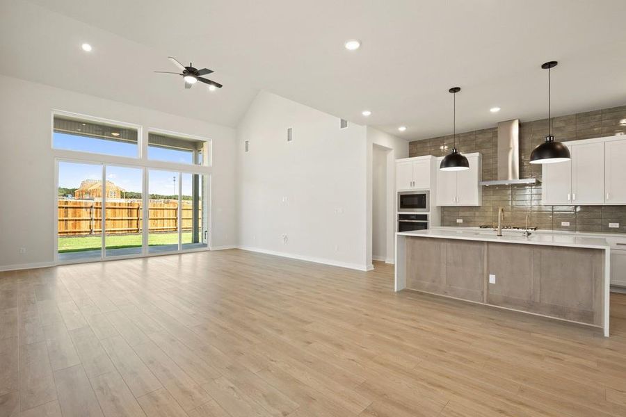 Spacious, unfurnished interior of a new home in Arbor Collection at Heritage, Dripping Springs (Image 25).