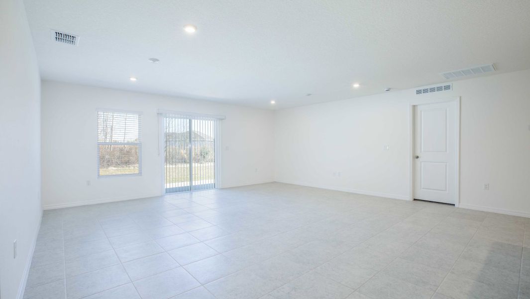 Representative unfurnished interior of a home built from the Iris by Maronda Homes in Coastal Communities, Edgewater (Image 45).