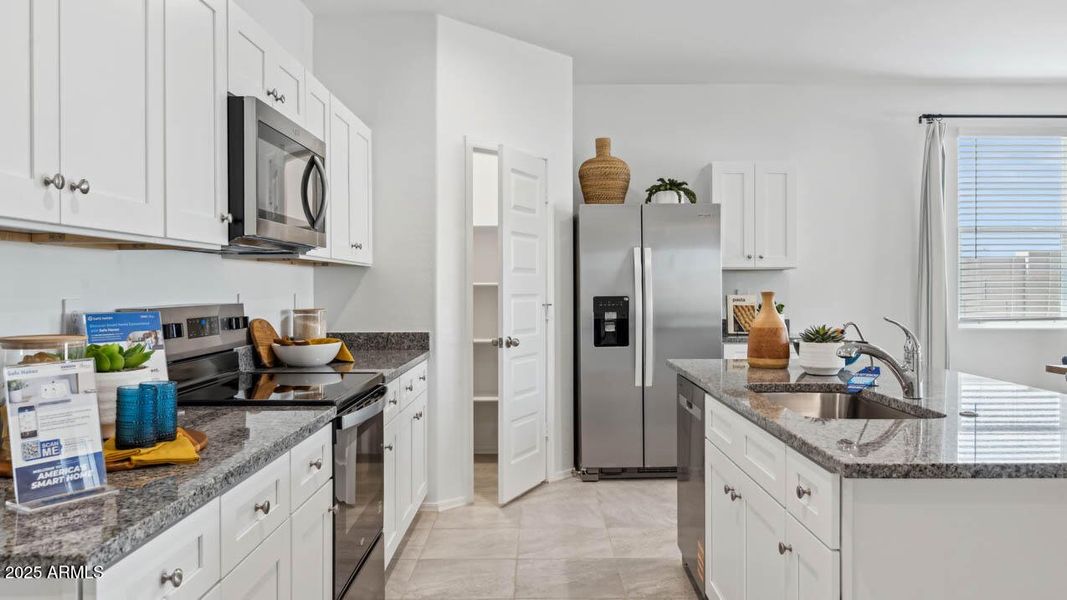 Photo is of model. Packages may vary. Photo is of model. Packages may vary.