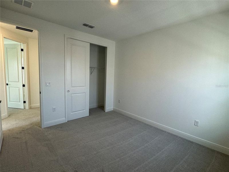 Spacious, unfurnished interior of a new home in , Orlando (Image 31).