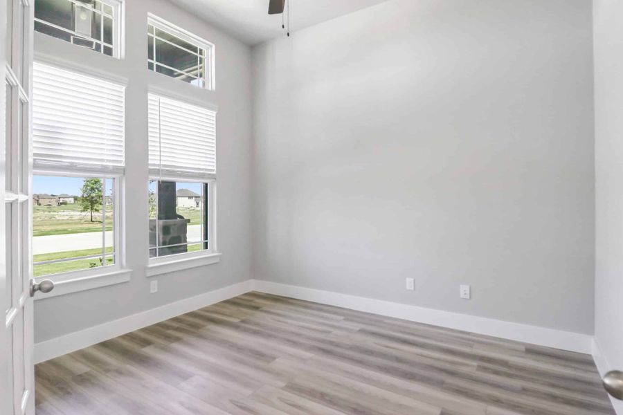 Representative unfurnished interior of a home built from the The Teton by Lillian Custom Homes in Polo Ridge, Heath (Image 25).
