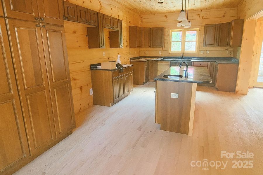 Image 28 of a home in . Image 28 of a home in .