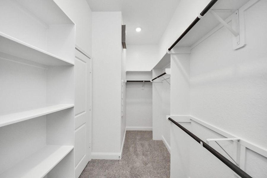 Spacious, unfurnished interior of a new home in Arabella on the Prairie: Heritage Collection, Richmond (Image 26). Spacious, unfurnished interior of a new home in Arabella on the Prairie: Heritage Collection, Richmond (Image 26).