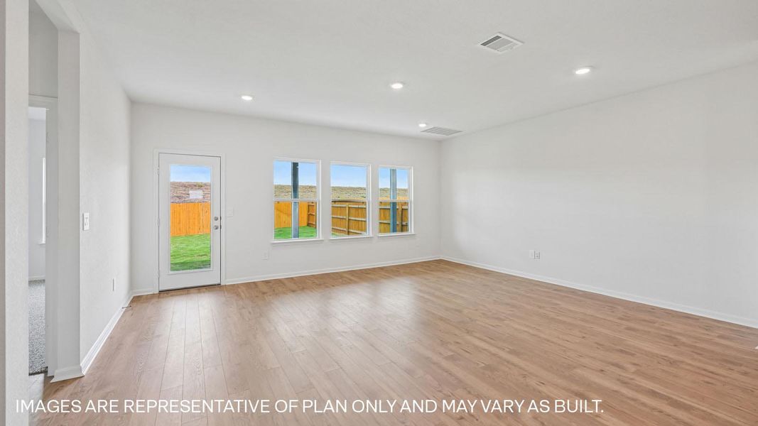 Spacious, unfurnished interior of a new home in Prairie Lakes, Buda (Image 16).