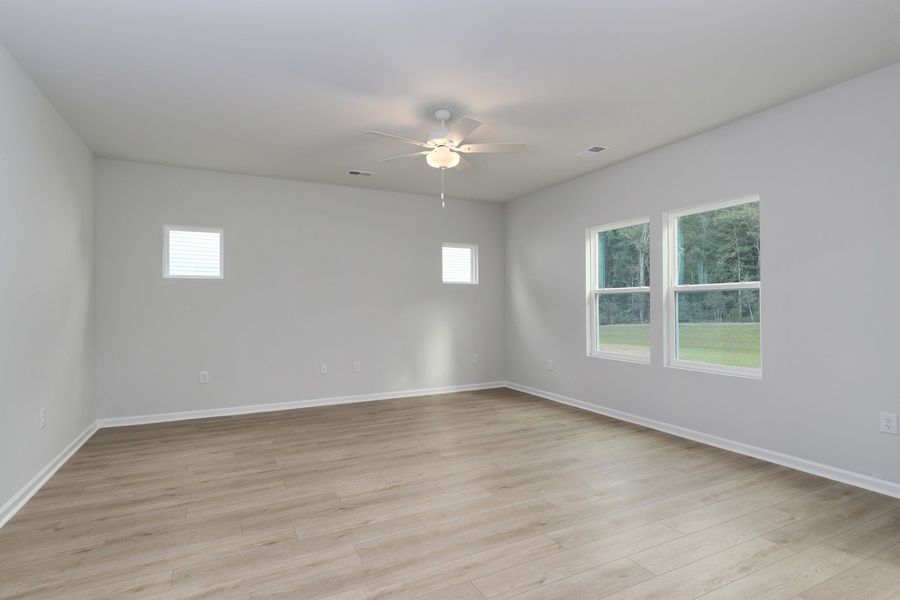 Spacious, unfurnished interior of a new home in Jordan Grove, Conway (Image 25).