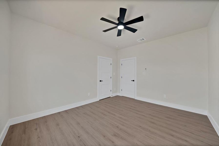 Spacious, unfurnished interior of a new home in , Fort Worth (Image 29).
