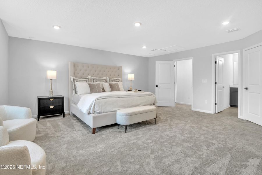 Furnished interior view inside a new home in , Middleburg (Image 14).