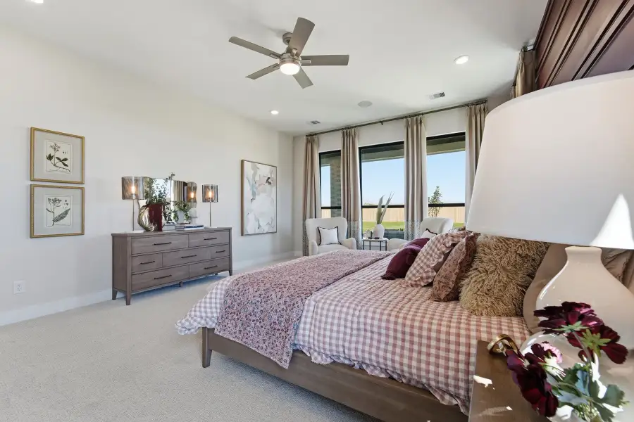 Representative furnished interior of a home built from the Laguna III by CastleRock Communities in Lakesong, Grand Prairie (Image 38).