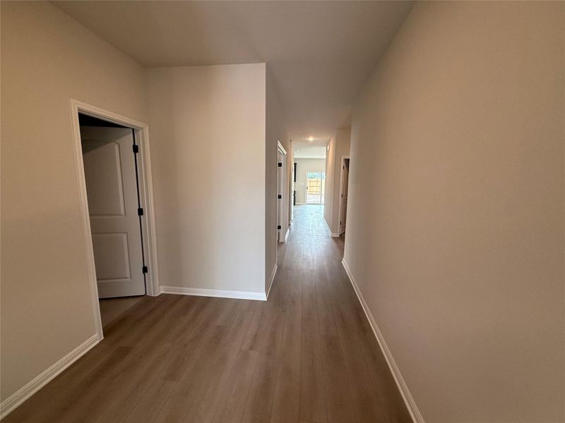 Spacious, unfurnished interior of a new home in Berry Creek Highlands, Georgetown (Image 15). Spacious, unfurnished interior of a new home in Berry Creek Highlands, Georgetown (Image 15).