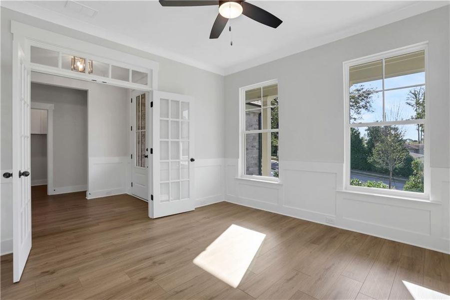 Spacious, unfurnished interior of a new home in Cambridge, Flowery Branch (Image 15).