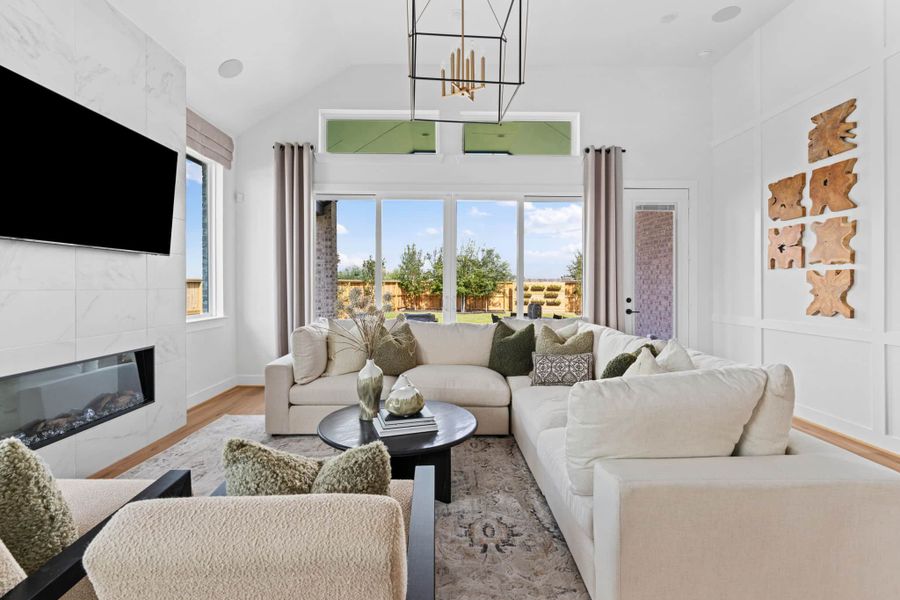 Representative furnished interior of a home built from the Lauren by Chesmar Homes in Wood Leaf Reserve, Tomball (Image 16).