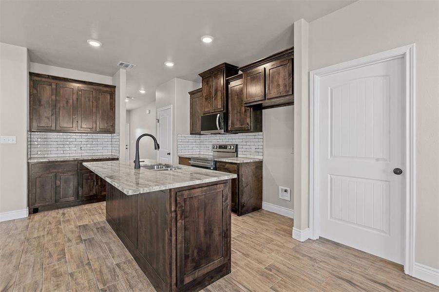 Furnished interior view inside a new home in , Granbury (Image 8).