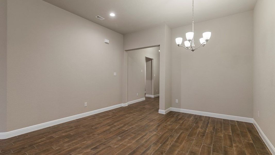 Representative unfurnished interior of a home built from the Guadalupe by D.R. Horton in Eden Ranch, Arlington (Image 20).