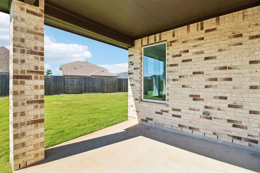 22303 Prickly Patio 22303 Prickly Patio