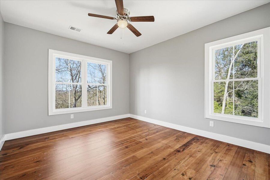 Spacious, unfurnished interior of a new home in , North Charleston (Image 37).