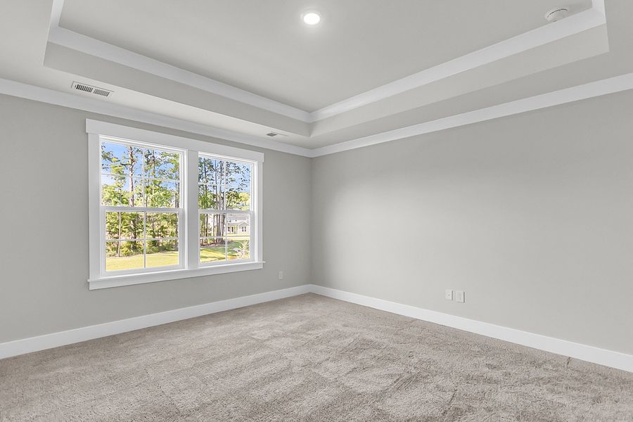 Spacious, unfurnished interior of a new home in Pineland Preserve, Summerville (Image 37).