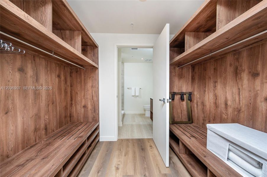 Furnished interior view inside a new home in Domus Brickell Park, Miami (Image 10).