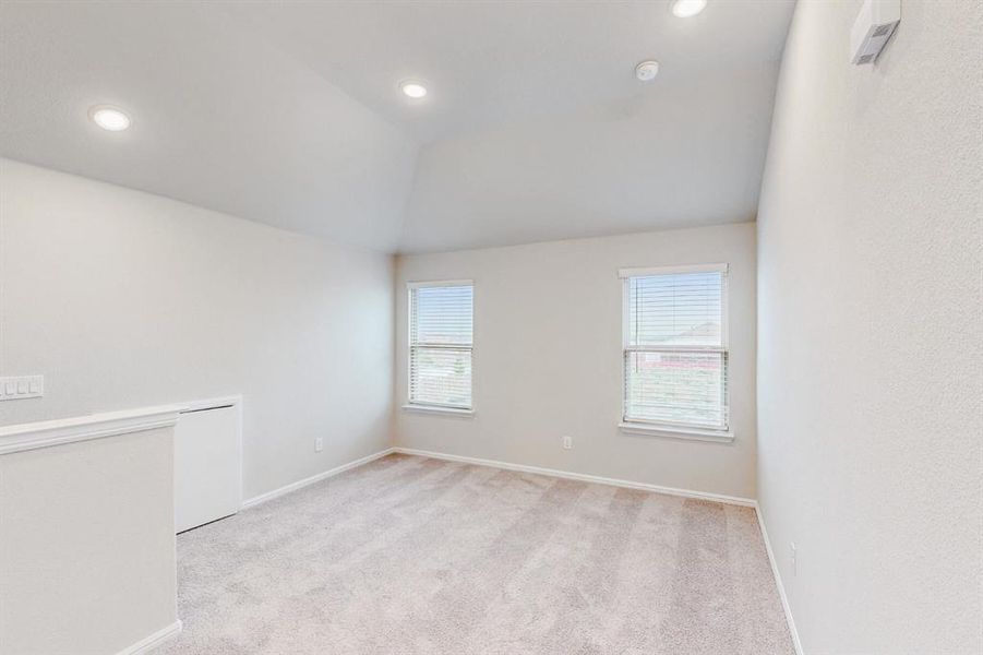 Spacious, unfurnished interior of a new home in Mobberly Farms, Pilot Point (Image 20). Spacious, unfurnished interior of a new home in Mobberly Farms, Pilot Point (Image 20).