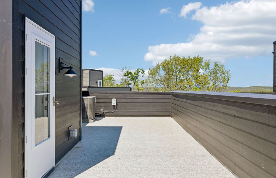 Exterior details and patio area of a home in Skyline, Nashville (Image 22).