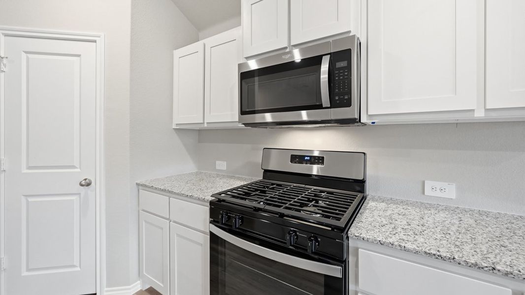 Furnished interior view inside a new home in Rock Creek West, Fort Worth (Image 10). Furnished interior view inside a new home in Rock Creek West, Fort Worth (Image 10).