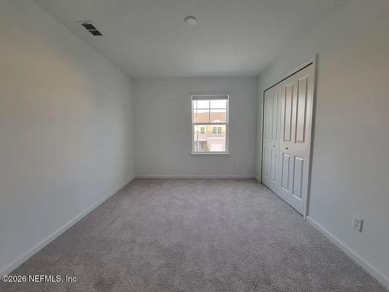 Spacious, unfurnished interior of a new home in , Jacksonville (Image 12).