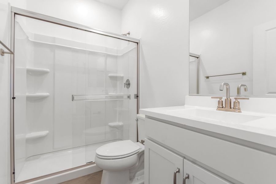 Lot 71 | First floor bathroom | Holden | Rev at Eastmark | Mesa, AZ | Landsea Homes