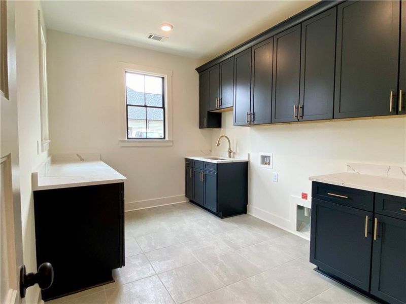 Furnished interior view inside a new home in , Gainesville (Image 61).