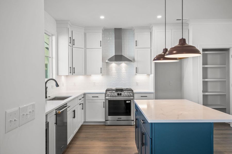 Furnished interior view inside a new home in Hayes Park, Johns Island (Image 6).