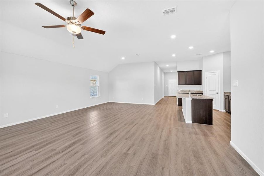 Spacious, unfurnished interior of a new home in Kings Way, Denton (Image 37).