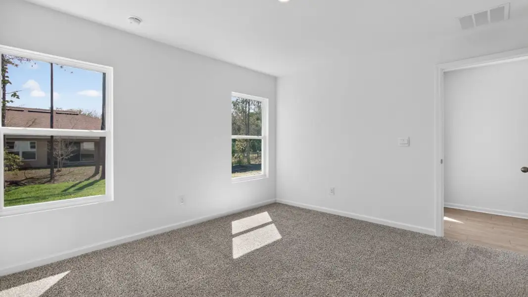 Spacious, unfurnished interior of a new home in Copes Landing, Jacksonville (Image 15). Spacious, unfurnished interior of a new home in Copes Landing, Jacksonville (Image 15).