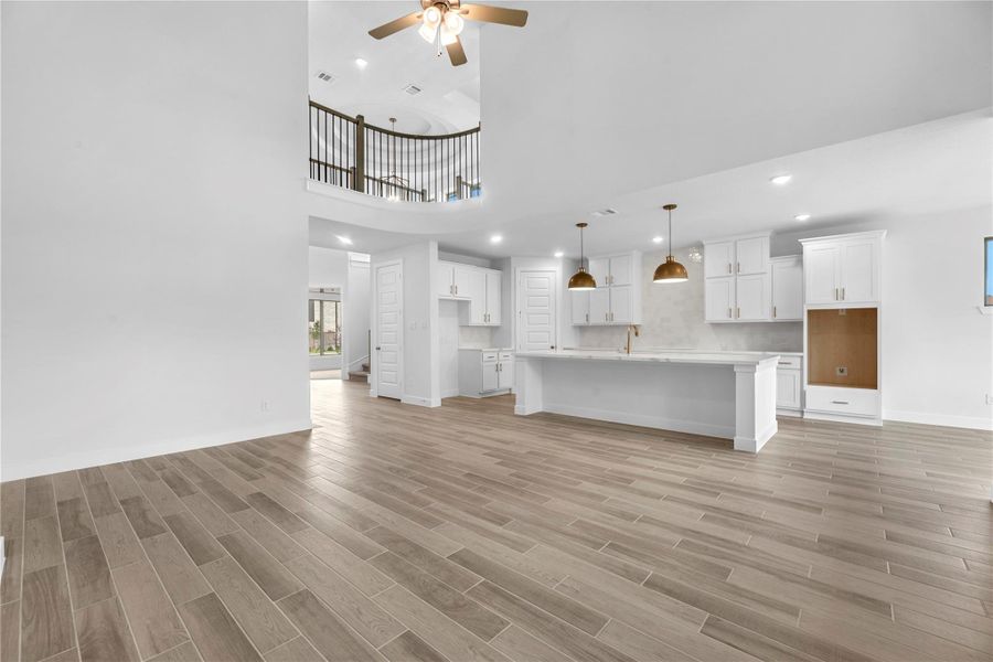 Spacious, unfurnished interior of a new home in Candela, Richmond (Image 21).